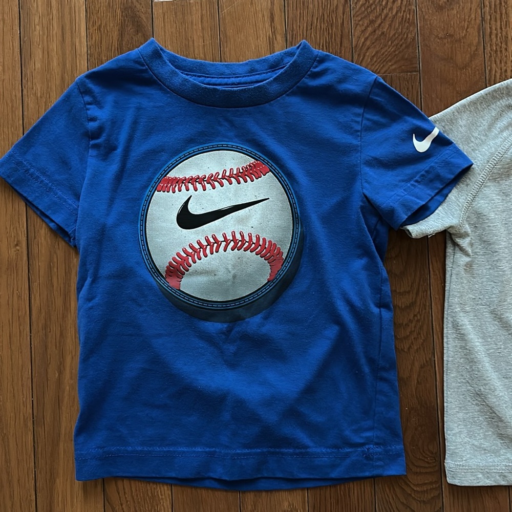 Toddler boy athletic shorts, size 2T - Picture 2 of 5